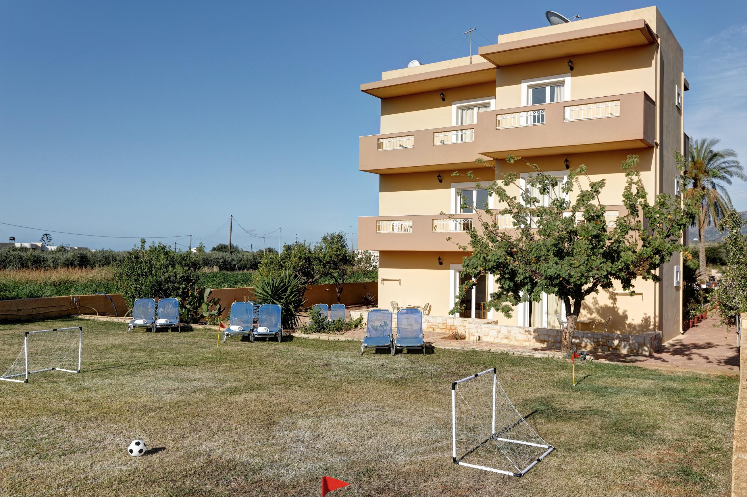 Danelis Studios & Apartments Malia  Exterior photo